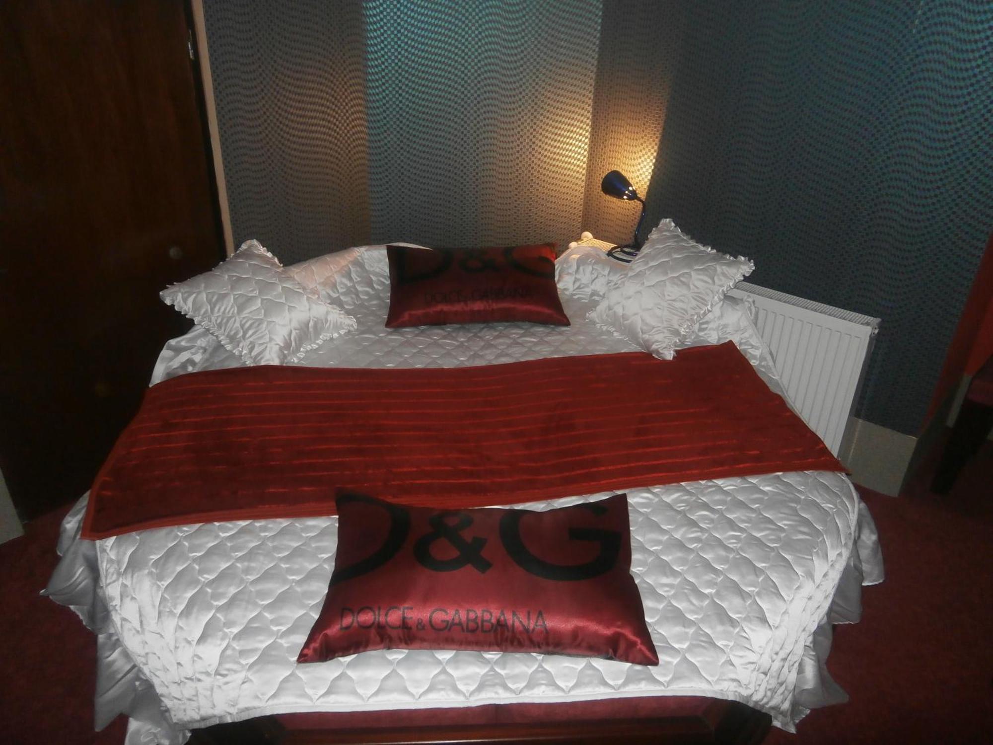 Hotel Vila Mitic Luxx Spa Centar レスコヴァツ エクステリア 写真