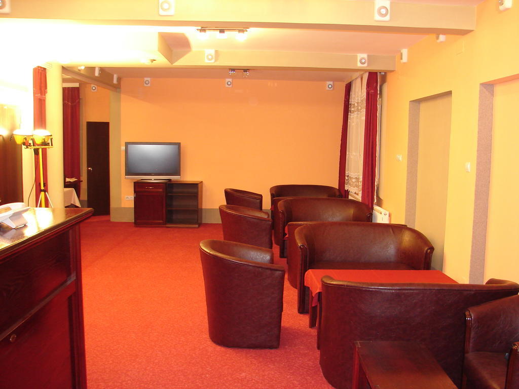 Hotel Vila Mitic Luxx Spa Centar レスコヴァツ エクステリア 写真