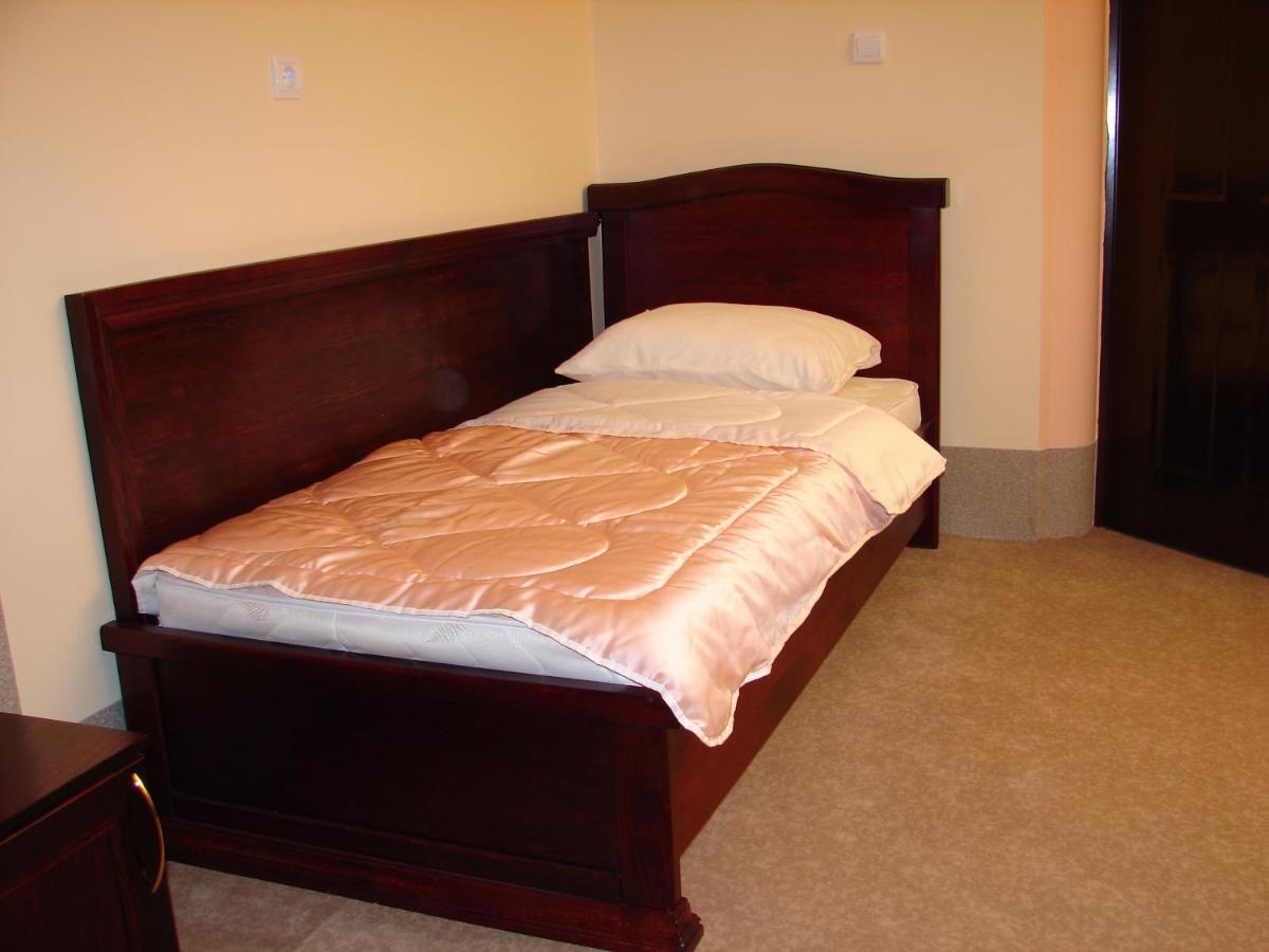 Hotel Vila Mitic Luxx Spa Centar レスコヴァツ 部屋 写真